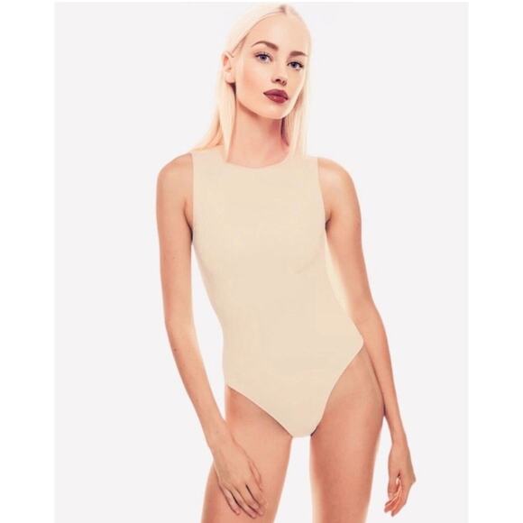 Aritzia Babaton Beige Contour Muscle High Crew Neck Sleeveless Thong Bodysuit - Picture 1 of 5